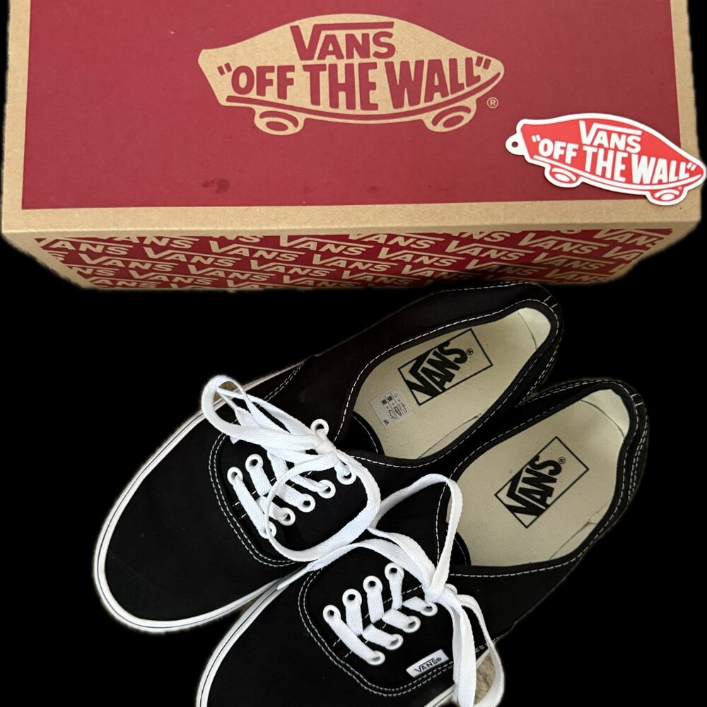 Vans “Off the Wall” Black Sneakers — Men’s 9 / Women’s 10.5 / EU 42